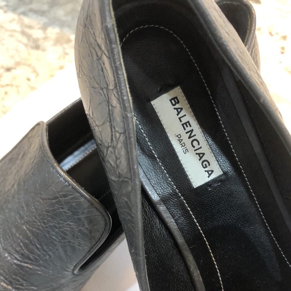 BALENCIAGA
Gris Fossile Leather Studded Loafers - Picture 7 of 11